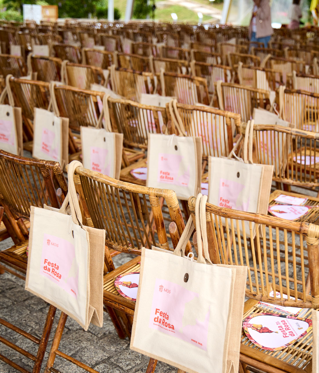 5423204_fr_bolsa_fiesta_rosa_2025