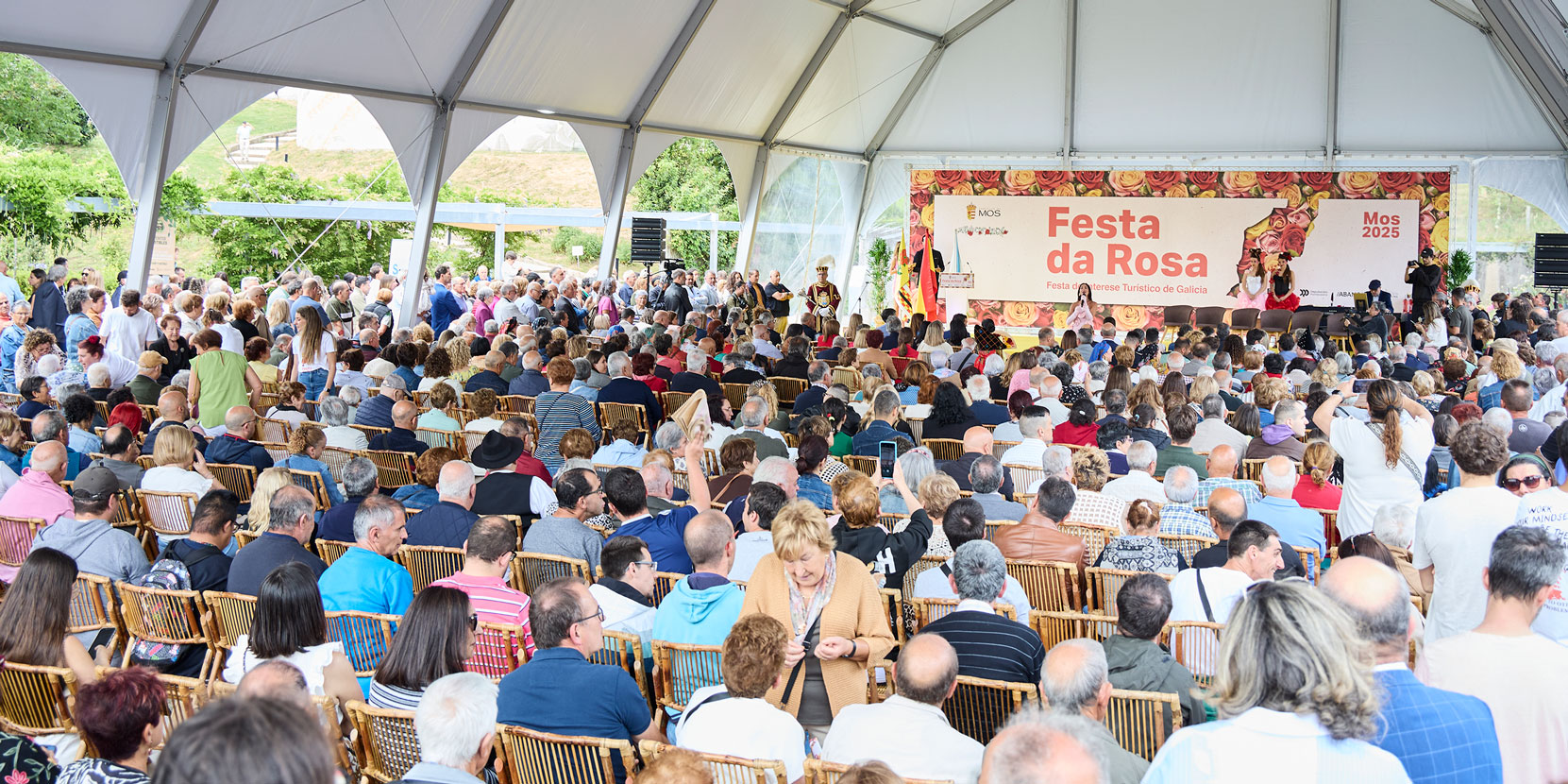 9521002_fr_fiesta_rosa_2025