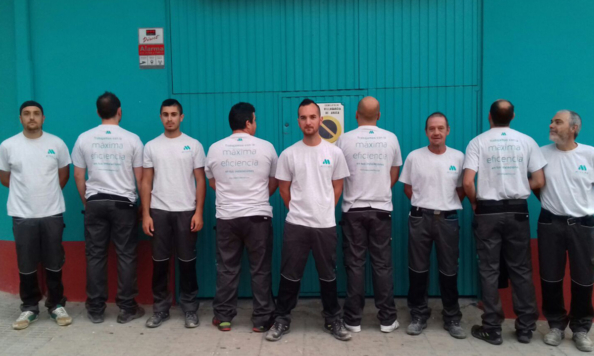 88999millan_uniformes_01